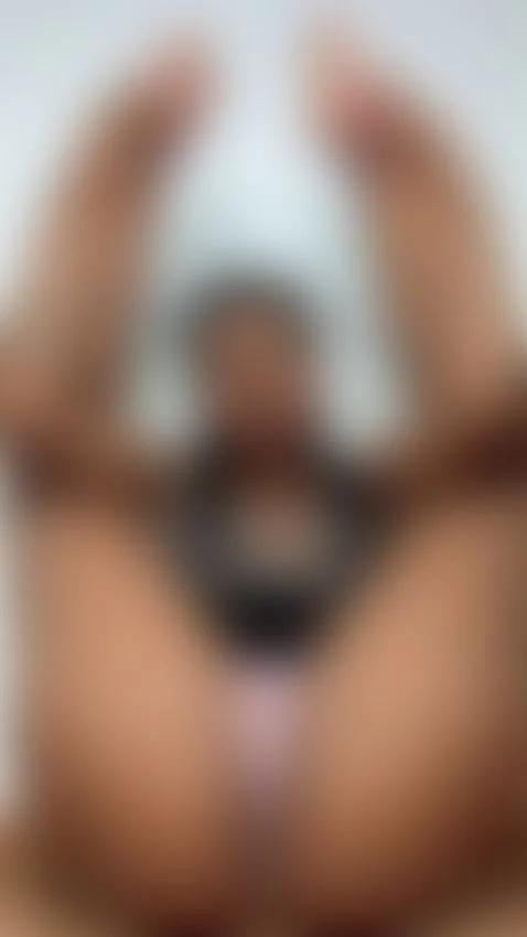 dm me papi i want you to make i cum by yourcleopathra