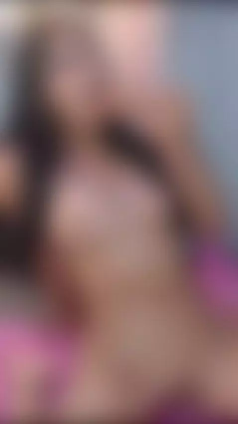 Petite insatiable by annie-queen