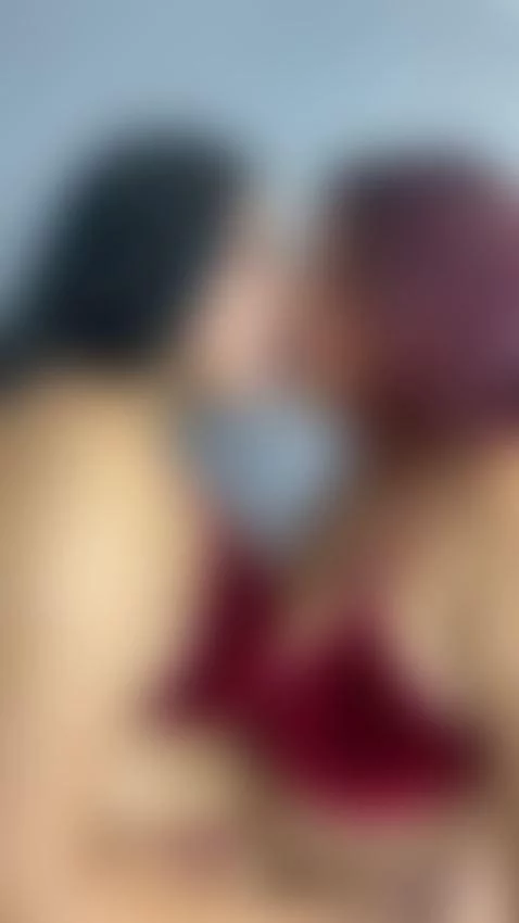 Online now, we are super hot and eager to feel your cock 🤤🔥 by veronicafoxx1