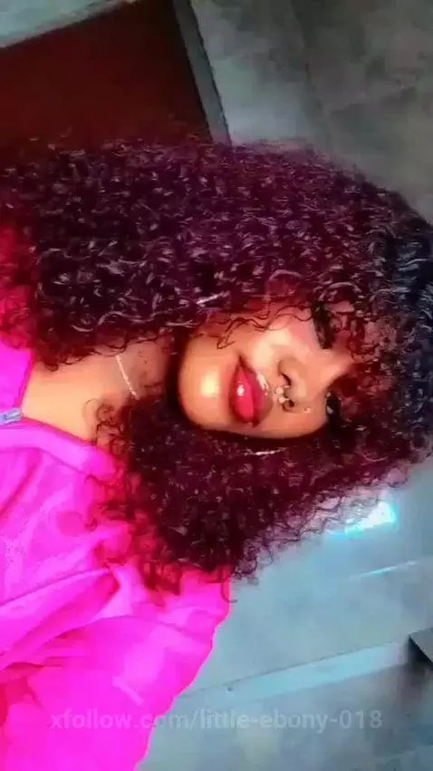 Do you liked my lips? 💕 by little-ebony-018