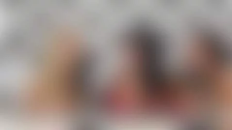 TRES PAULITAS SE PEGAN CON LA PALETA EN EL CUARTO PICANTE by elopodcast