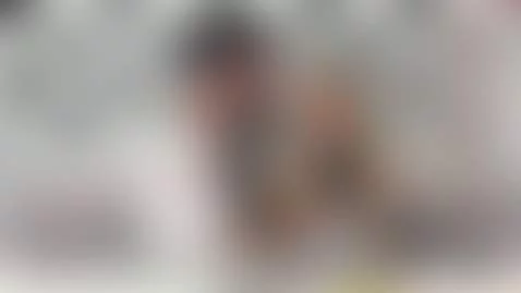 ELO PODCAST LE DA NALGADAS A MILE GOMEZ EN EL CUARTO PICANTE by elopodcast