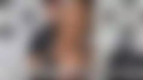 LILACK INTERCAMBIA LA TANGA CON ELO PODCAST EN EL CUARTO PIC... by elopodcast