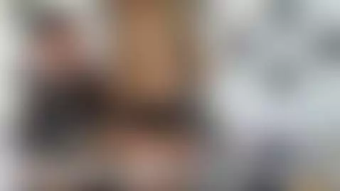 VEVE VALENCIA LE REGALA SU TANGA A ELO PODCAST by elopodcast