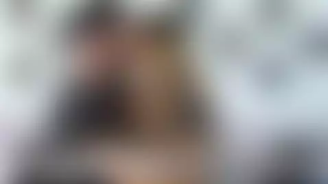 VEVE VALENCIA MUESTRA COMO LE GUSTA CHUPARLA EN EL CUARTO PI... by elopodcast