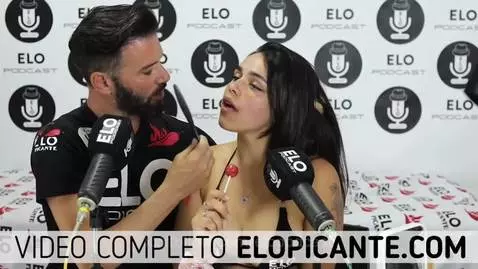 ELO PODCAST LE PEGA TAPS CON LA PALETA A PEQUITAS by elopodcast