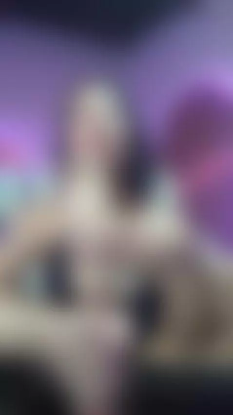 LIVE NOW!! Dou want put your mouth in my feet? by gabbie-jackson