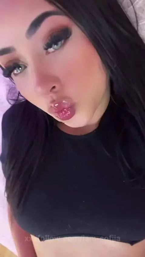 enjoy a lil hehe by iam-sofiia