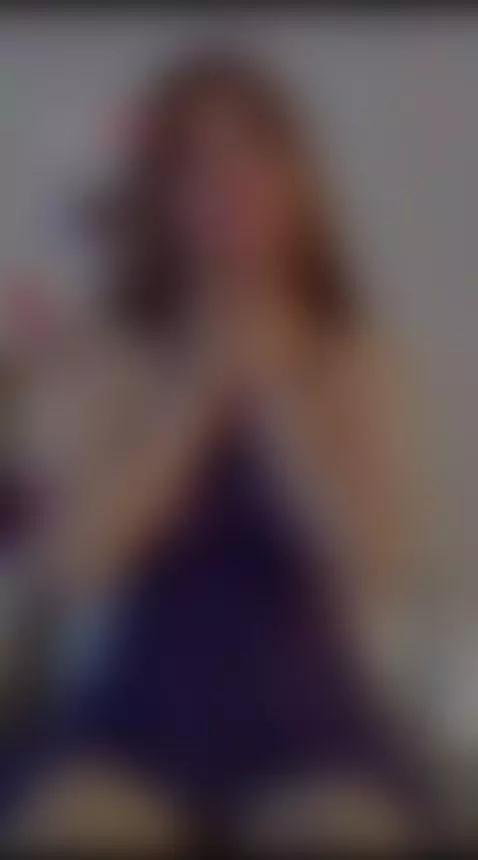 Come see under my skirt tonight ❤️🥰 https://www.camsoda.com/... by scaarlett-1