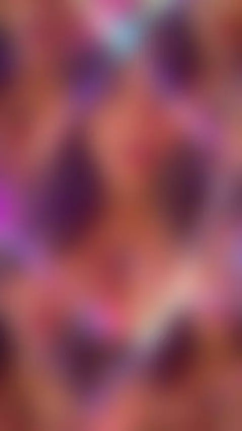 A queen like me 😛😛😛 by joycethompson