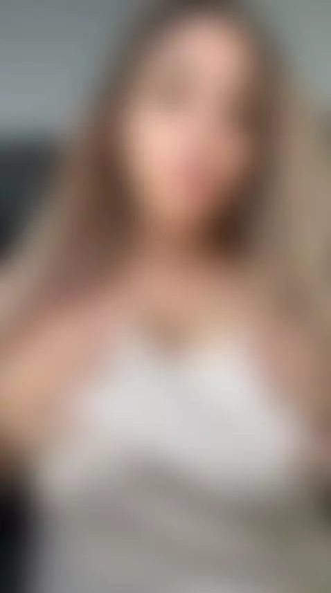 I get creative in my living room 😏😊 by joycethompson