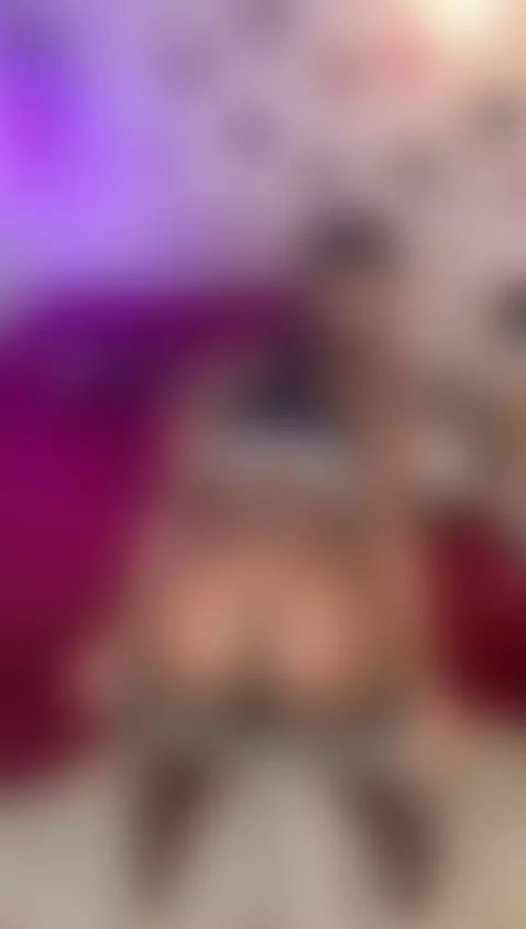 I show my butt in slow camera 🍑🍑🍑🍑 by irisallen