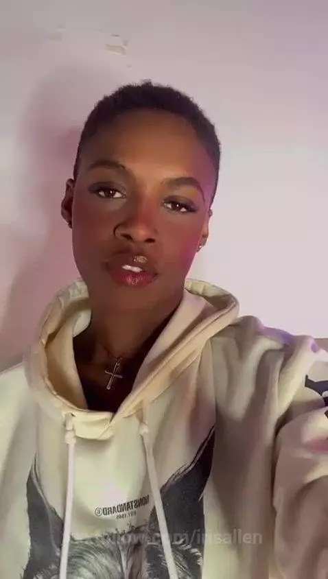 surprise ✨ by irisallen