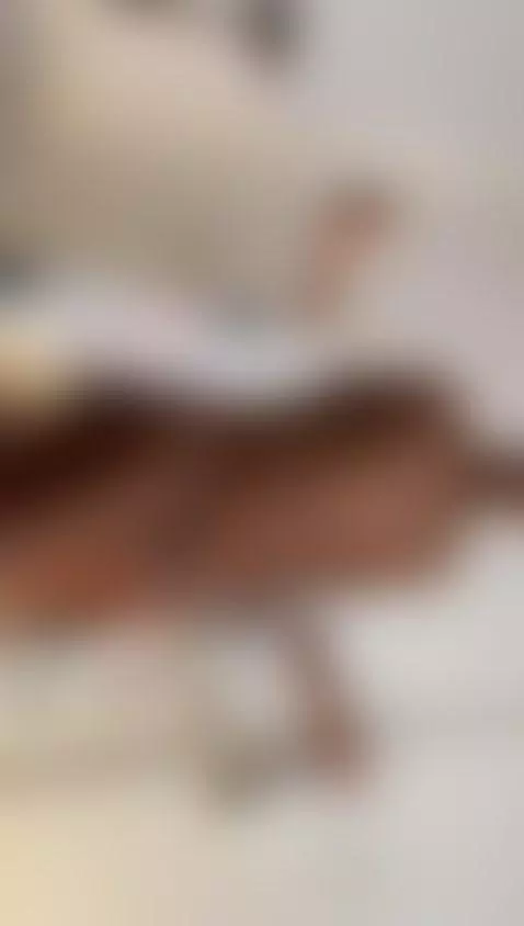 My buttocks clap 🍑💣 by irisallen