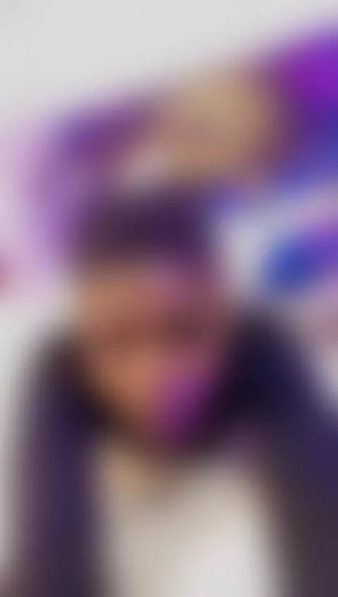 Does a girl like me provoke you? 😏 by irisallen