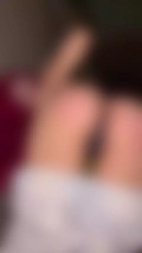 Help me take off my pantyhose by michelleroos