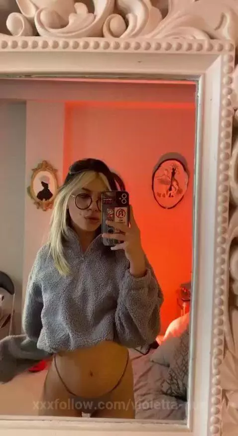 iam hereeeeeeee😈 by violetta-nur