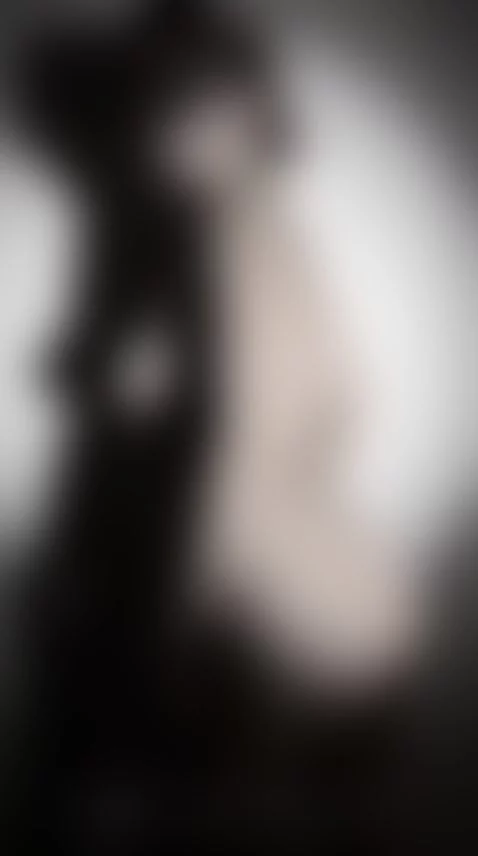 I wanna feel u, u wanna burn with u in my bed, come here hon... by lunaportman1