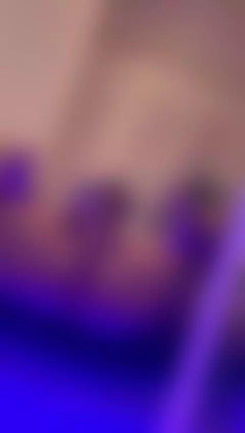 Do you want to penetrate this cute, tight pink pussy? by allisondoll