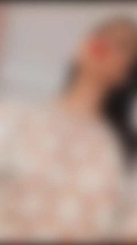 I'm back, hotter and more sensual than ever. by allisondoll