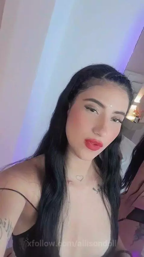 Hey! kisses❤ by allisondoll