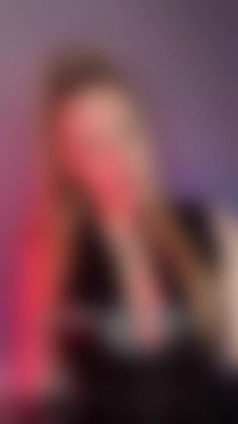 femdom, latex, blonde by adoreashlynn