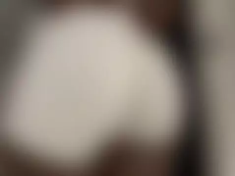 is Big 😏 by nikkorobinn