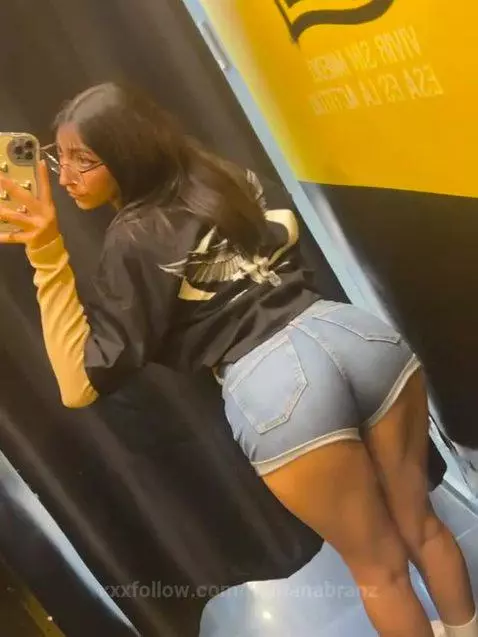 Do you like my new shirt? o((>ω< ))o by marianabranz