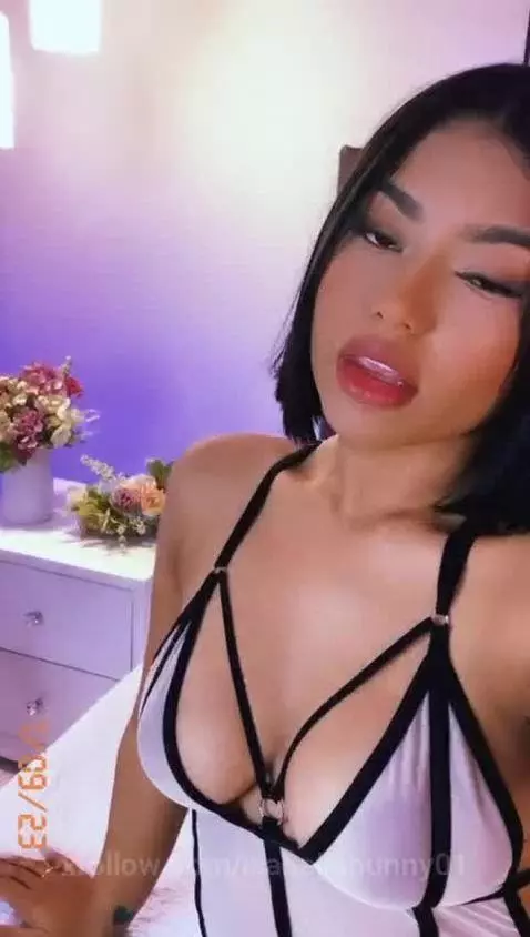 SENSUAL LADY by isabellabunny01