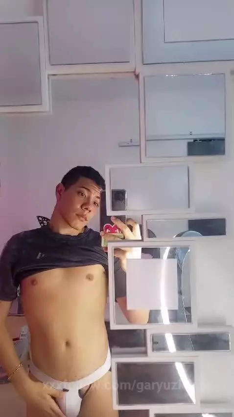 SELF PORTRAIT by garyuziel