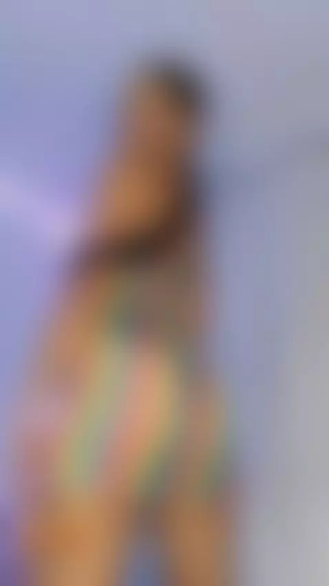 follow me on Instagram to dance better 🤤🔥🇨🇴 by jessymoore