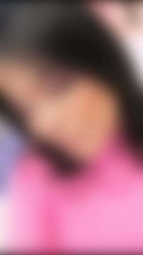 Do you want to enjoy a good blowjob or do you prefer my big ... by becka-parker