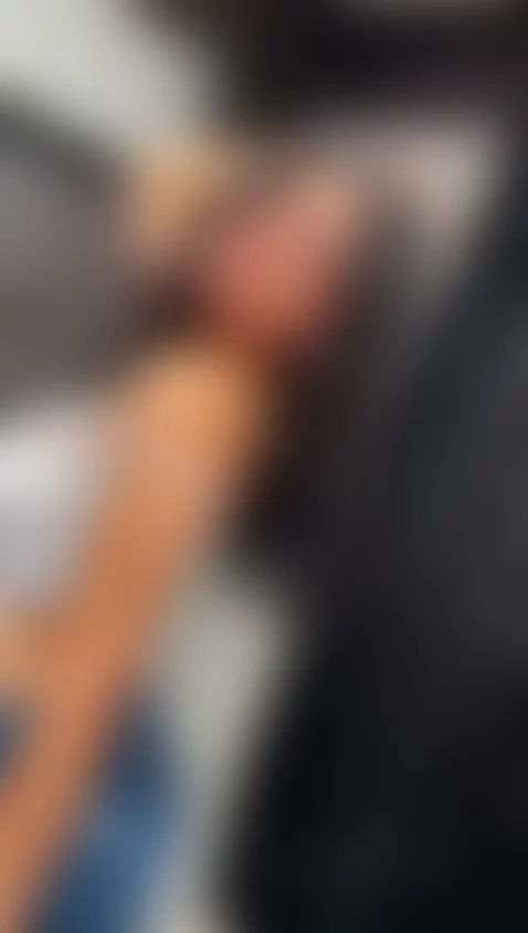 I'm online, come and play with me😋 by ariana-janess