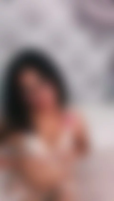 naughty girl by ariana-janess