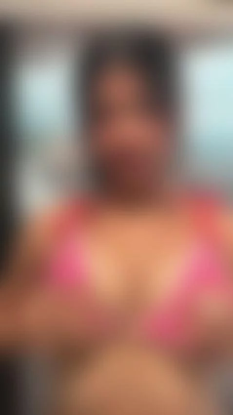 Hey sweetie! I'm online now and waiting for you to have a lo... by ariana-janess