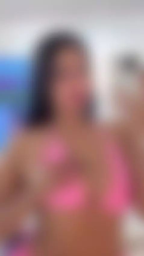 I'm online guys, do you want to come and say hello?😏🩷 by carlee-jones