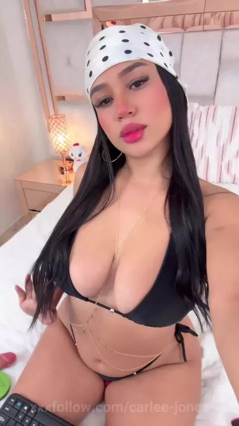 Hey, did you miss me? I'm back and I would love to play with... by carlee-jones