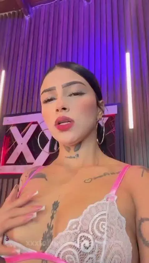 singing my favorite song by kataleyag