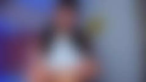 I'm online in my pages by naomy-b