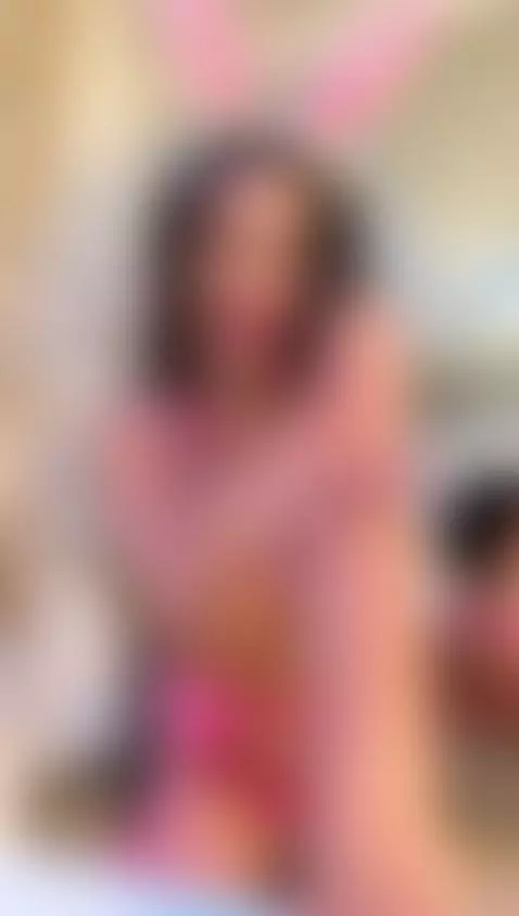 I love bouncing my big tits for you by liaobrien12