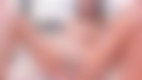 I want you to make my hot pussy squirt for you by liaobrien12