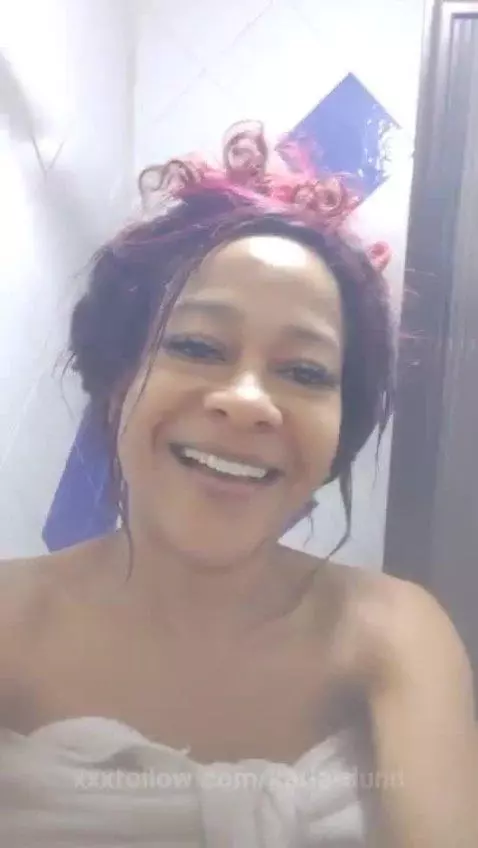 After a shower, do you like how i see? by karla-dunn