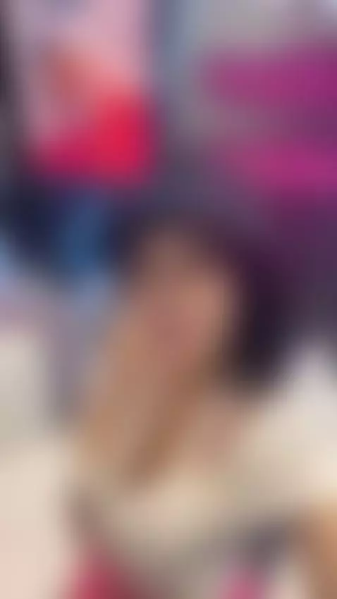 My loves, can you help me with your vote please in the first... by hellenferrer