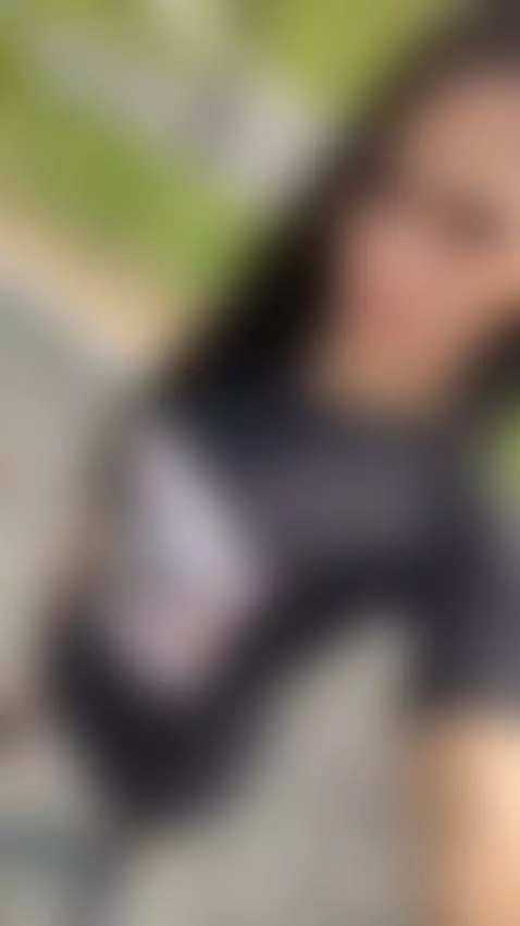 My loves, can you help me with your vote please in the first... by hellenferrer