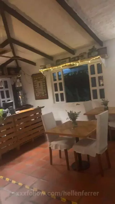 My loves, can you help me with your vote please in the first... by hellenferrer