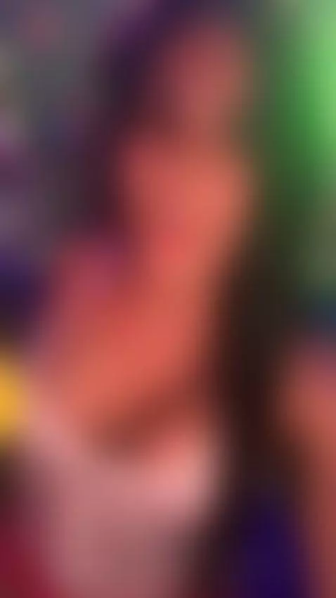 hellenferrer, latina, party by hellenferrer