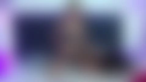 I'm so hot that the ice melts in my body by ashlie-evans1