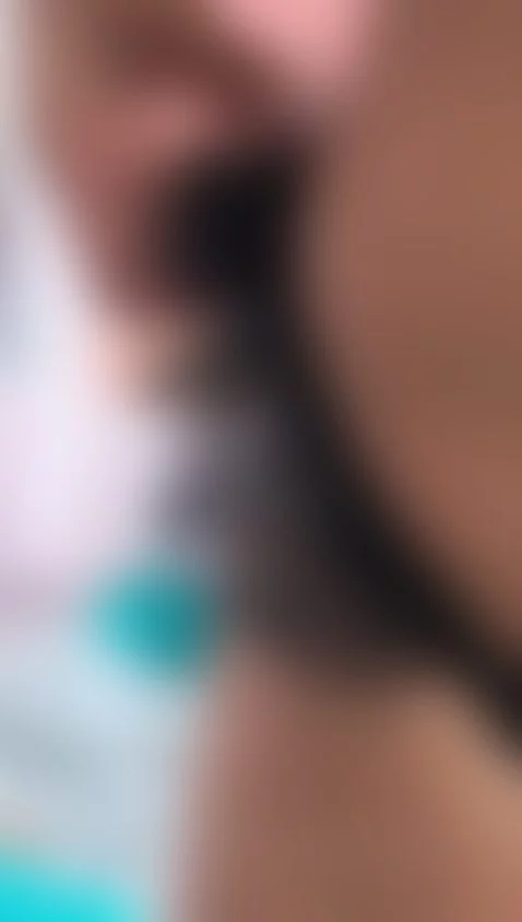 It's just me or is really hot here?😈💦 by ashlywilliams