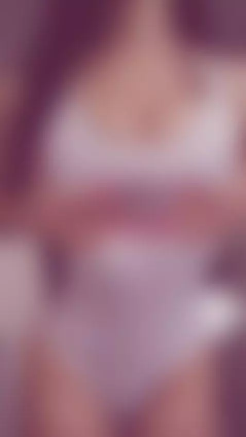 See y on my live today 🫦 by kittyeyess