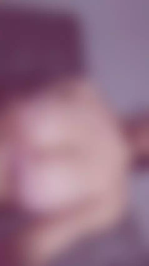 Im waiting for u on my live 🩷 by kittyeyess